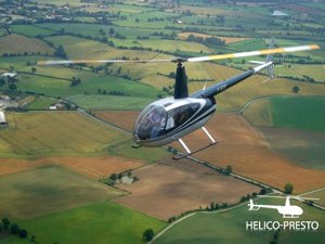 Hélicoptère en vol